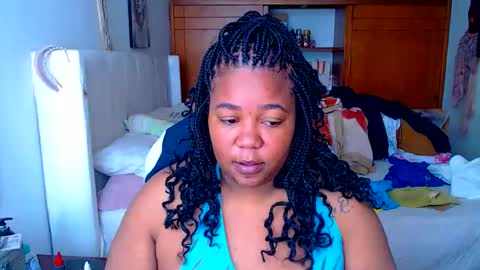 Cami   Back in 2 hours online show from April 12, 8:35 pm