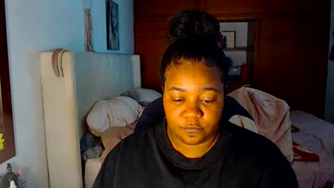 Cami   Back in 2 hours online show from October 20, 4:39 am