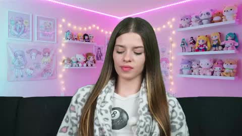 sukie_spooky online show from April 2, 3:25 am