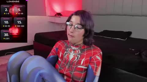 Snapshot of sukifuyu__ chatting on February 13, 3:24 pm    online show from February 13, 3:24 pm