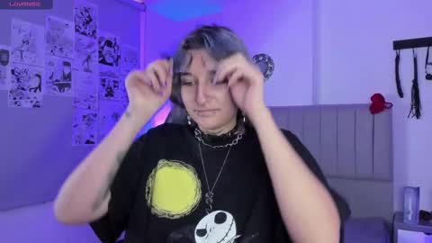 Snapshot of sukifuyu__ chatting on March 12, 12:26 pm    online show from March 12, 12:26 pm