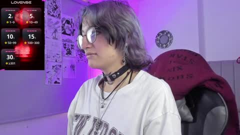 Snapshot of sukifuyu__ chatting on February 7, 12:39 pm    online show from February 7, 12:39 pm