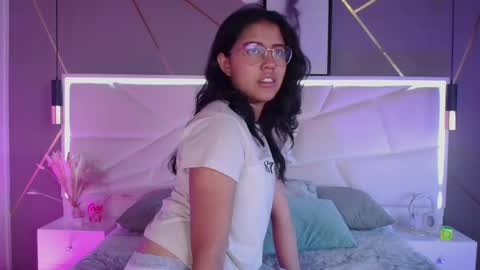 SUKI online show from April 22, 12:01 pm