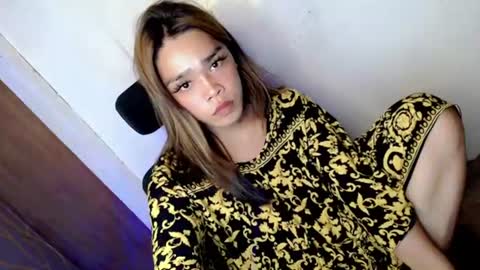 sultry_sirenxx online show from July 13, 3:59 pm