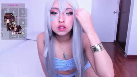 Nicolle  online show from March 1, 3:38 pm