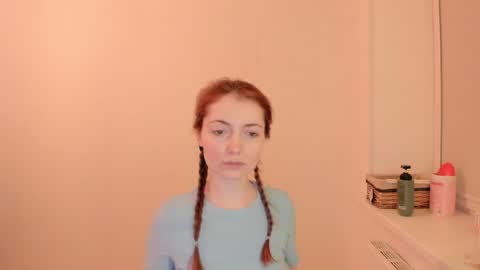 Summer Preston online show from April 8, 7:50 pm