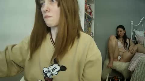 summerbluesky online show from April 2, 3:30 pm