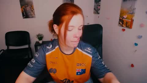 Alexi online show from November 27, 5:31 pm