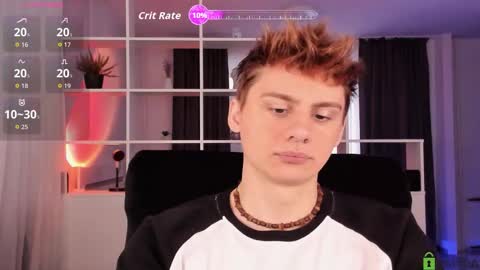 Snapshot of sunburn_boy chatting on October 3, 6:54 am Emilio online show from October 3, 6:54 am
