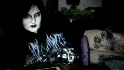 sundaygoth online show from June 19, 8:15 pm