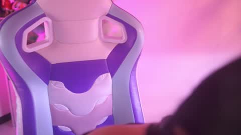 SUNNY online show from January 10, 4:45 pm