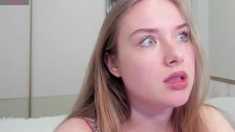 Vanessa online show from December 15, 7:04 am