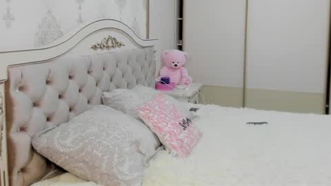 Vanessa online show from April 21, 5:14 am