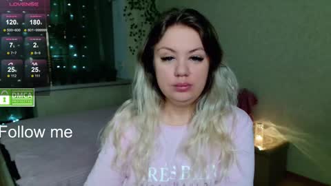 sunny mood online show from November 8, 8:28 am