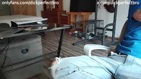 sunny valentine online show from November 19, 6:39 pm