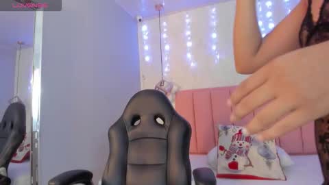  S U N N Y online show from December 15, 12:34 pm