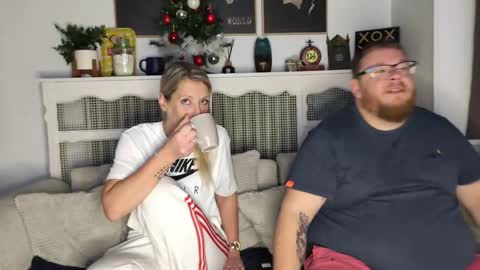 Ava online show from December 18, 9:04 am