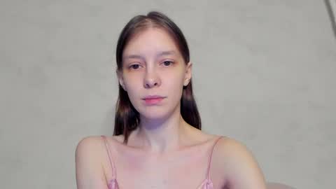 Una online show from April 16, 9:39 pm