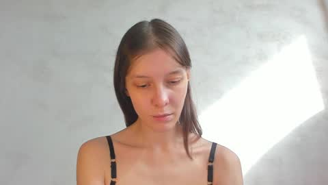 Una online show from May 31, 3:49 am