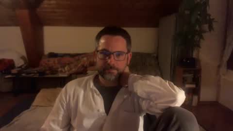 supersquirrel81 online show from December 18, 11:22 pm