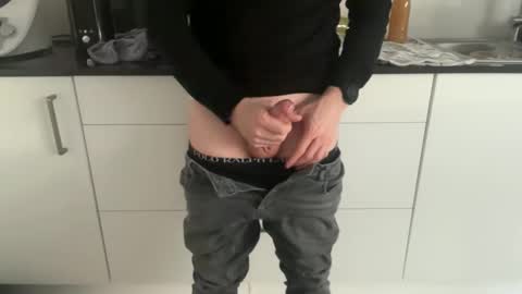 surfstar81 online show from February 12, 3:48 pm