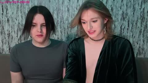 Snapshot of susan228 chatting on December 25, 11:42 pm Vladiva online show from December 25, 11:42 pm