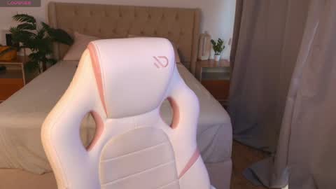 Susan online show from April 21, 12:12 pm