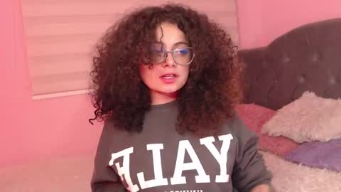 Snapshot of susan_bluee chatting on January 23, 11:26 am Susan online show from January 23, 11:26 am