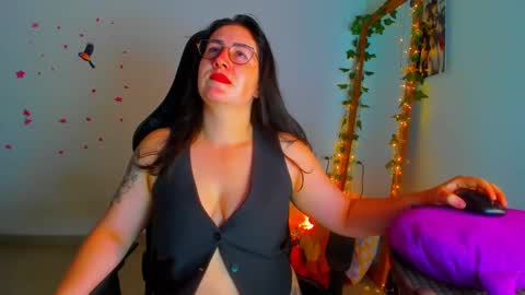 Dani online show from November 11, 7:27 pm