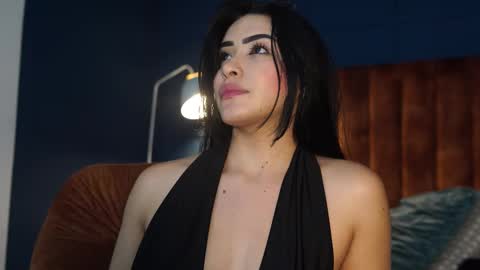 susan_wall online show from March 12, 4:00 pm