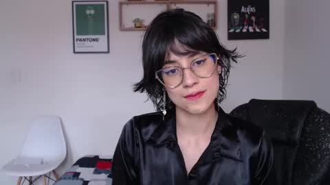 susana_w online show from March 5, 8:10 pm