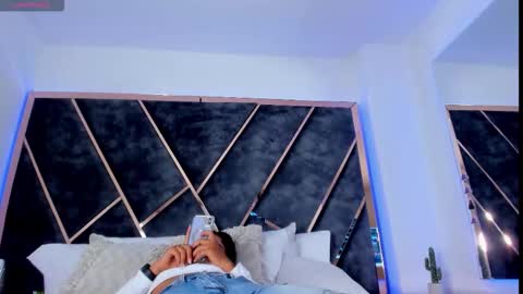 susanahenao online show from December 16, 5:52 pm