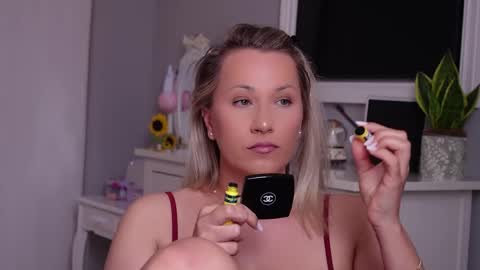 SusanJewel online show from June 7, 8:41 am