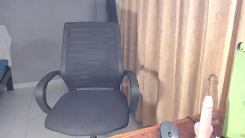 Snapshot of susanleroy chatting on October 10, 10:21 am susanleroy online show from October 10, 10:21 am