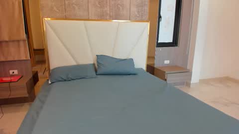 susannjohnson online show from November 27, 2:08 am