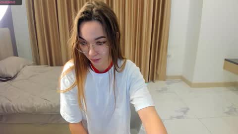 susannjohnson online show from November 19, 12:54 am