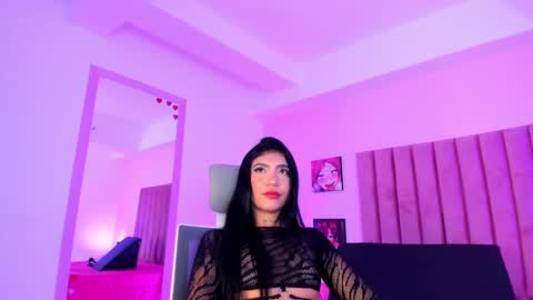 Snapshot of sussan_nicolle1 chatting on September 23, 2:11 pm Sussan Nicole  online show from September 23, 2:11 pm