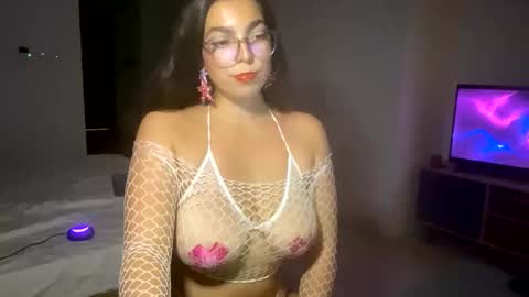 susyli online show from September 18, 4:11 pm