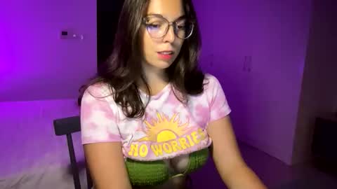 susyli online show from October 21, 5:05 pm