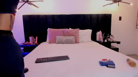 susyy online show from October 21, 3:44 am