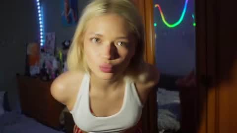 Stacy online show from July 20, 10:44 pm