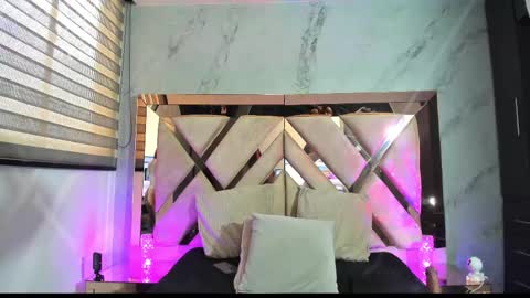 Suzy online show from February 19, 11:53 am