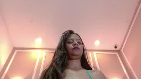 Suzy online show from March 15, 2:27 am