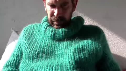 sweaterboy666 online show from February 12, 11:07 am