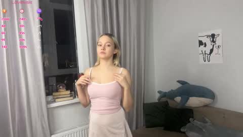 Chloe online show from February 14, 3:26 pm