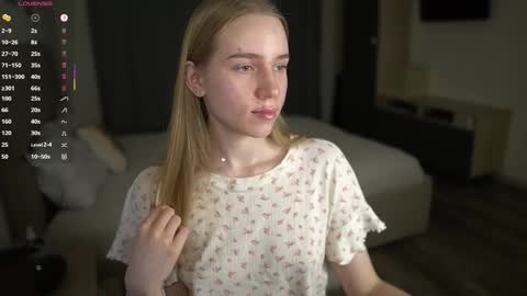 Michelle online show from November 26, 10:50 pm