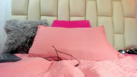 Amye  online show from March 6, 8:19 pm