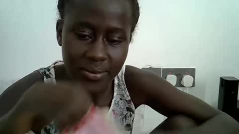 Snapshot of sweet_diva19 chatting on September 15, 12:39 pm sweet_diva19 online show from September 15, 12:39 pm