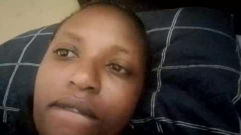 sweet_ebony001 online show from April 12, 12:31 pm