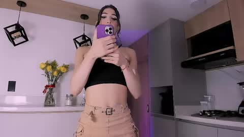 Sweet Fhalon online show from April 14, 9:23 am